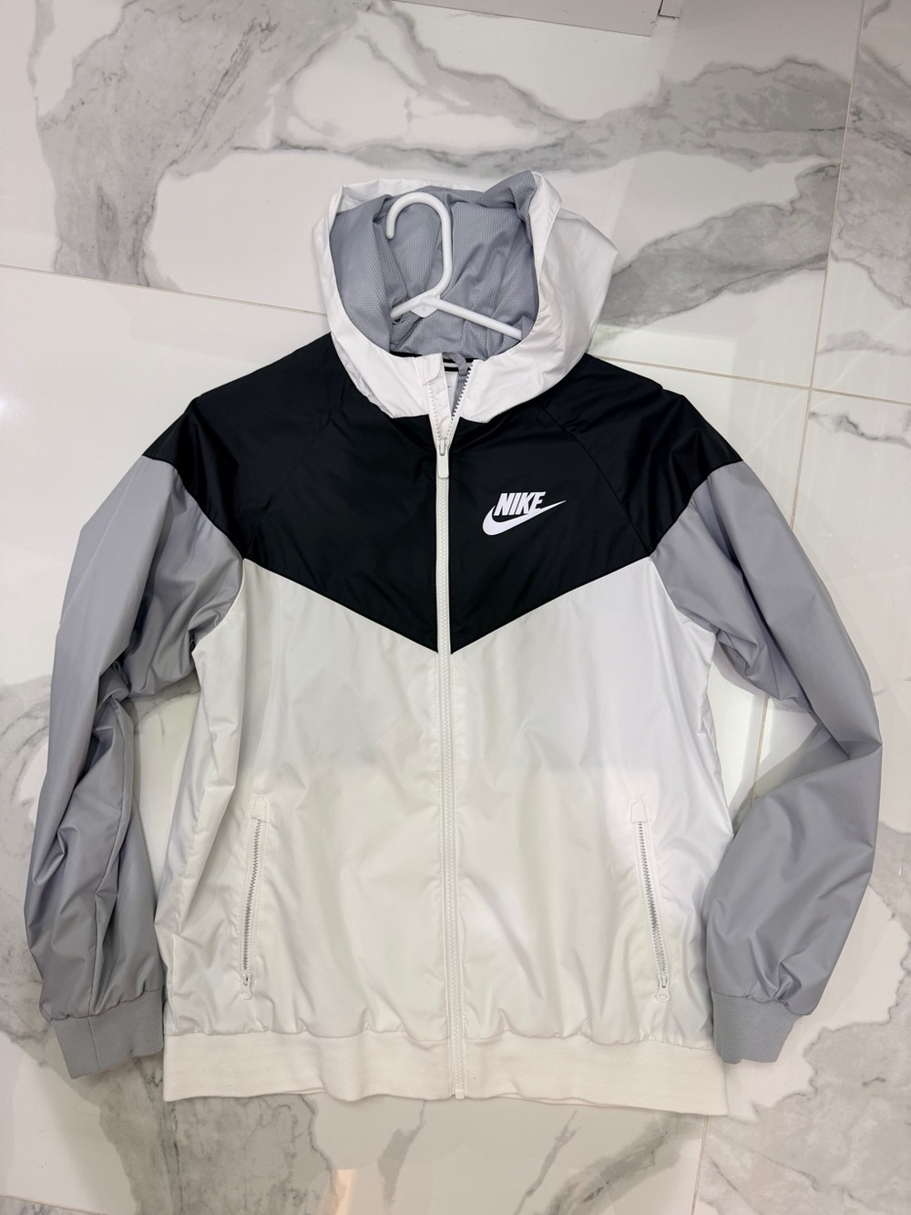 Nike Hooded Colorblock Windbreaker Jacket in Black, White & Gray